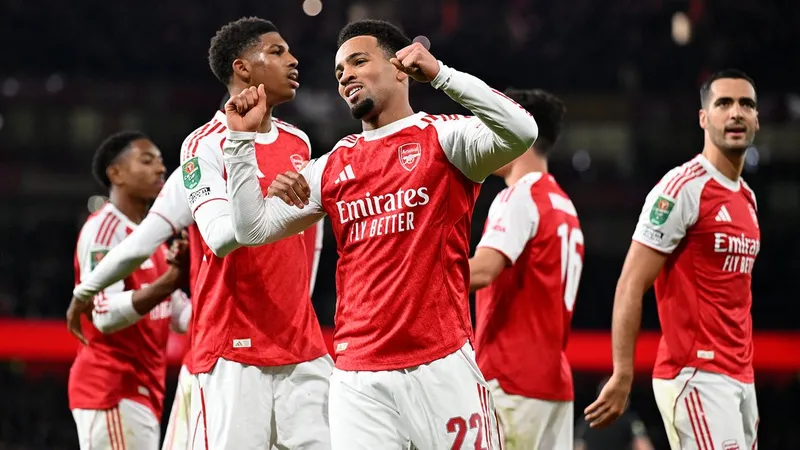 Trận đấu bóng đá giữa Arsenal và Brighton Trận đấu bóng đá giữa Arsenal và Brighton